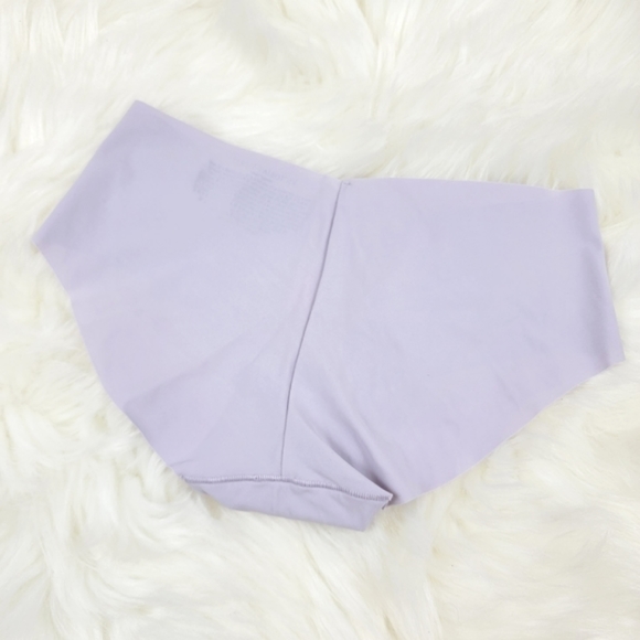 Victoria's Secret Seamless Lavender Hiphugger - Picture 2 of 3